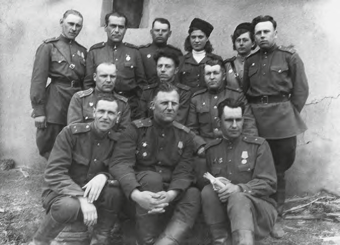 Сотрудники ОКР «Смерш» корпуса. 3-й Украинский фронт. Июнь 1944 г.