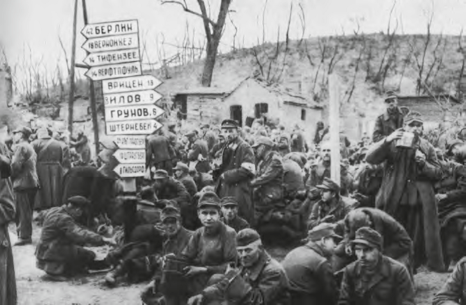 Немецкие военнопленные из батальона фольксштурма