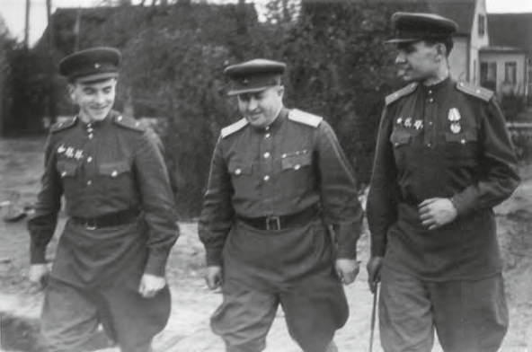 Офицеры ОКР «Смерш» 5-й Ударной армии. Апрель 1945 г.